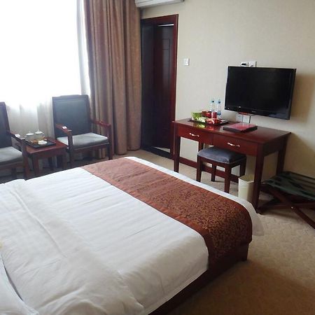 Kunming Guofang Hotel מראה חיצוני תמונה