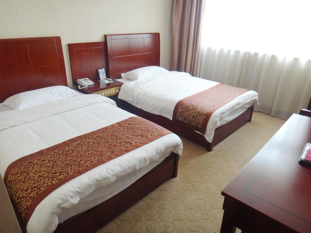 Kunming Guofang Hotel מראה חיצוני תמונה